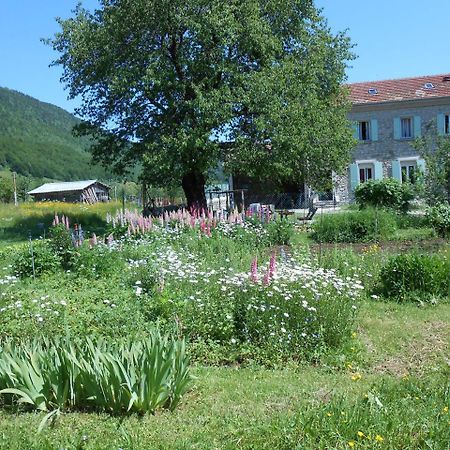 Gites Des Gabriels La Chapelle-en-Vercors Exterior foto